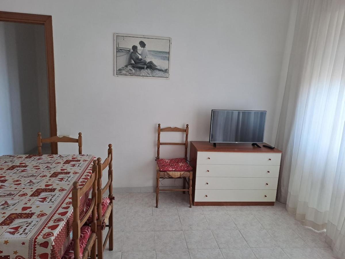 Appartamento Vista Mare ลาดิสโปลี ภายนอก รูปภาพ