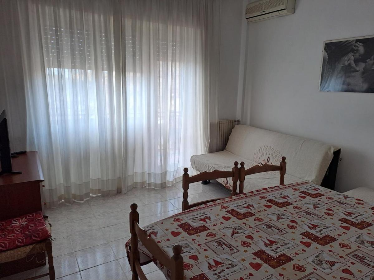 Appartamento Vista Mare ลาดิสโปลี ภายนอก รูปภาพ